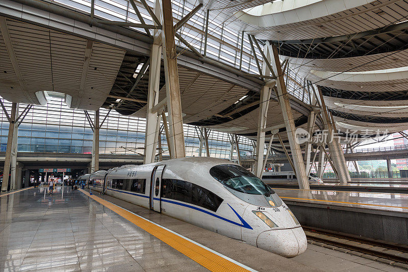 中国北京南站的西门子Velaro CN CRH3高铁